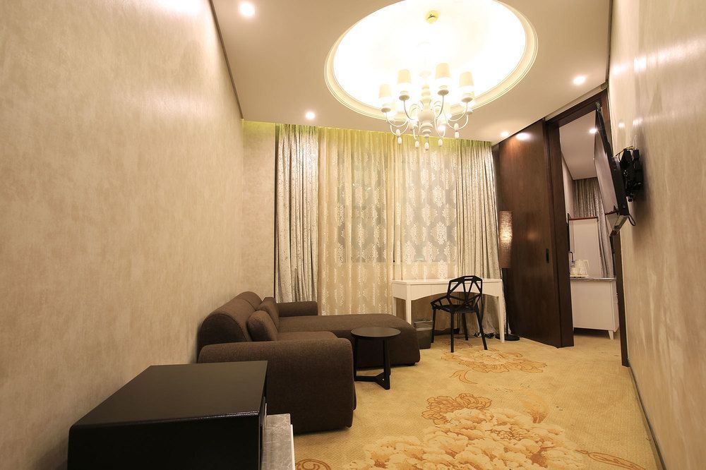 Crown Crystal Hotel Shanghai Buitenkant foto