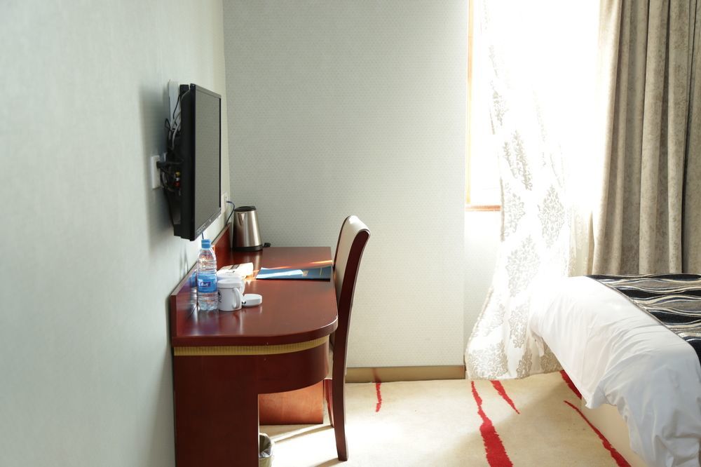 Crown Crystal Hotel Shanghai Buitenkant foto