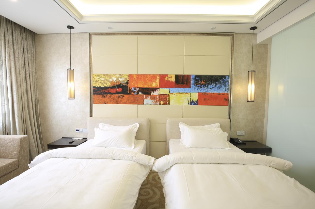 Crown Crystal Hotel Shanghai Buitenkant foto