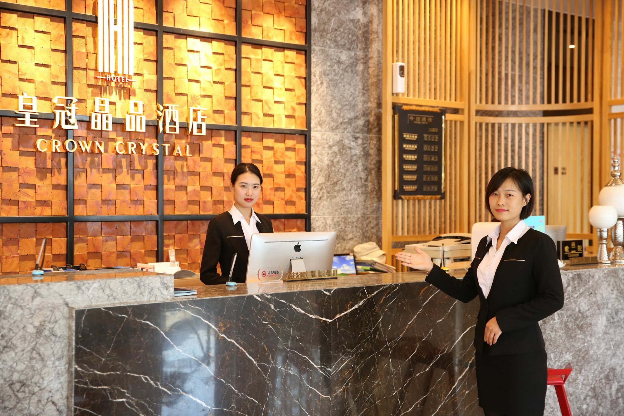 Crown Crystal Hotel Shanghai Buitenkant foto
